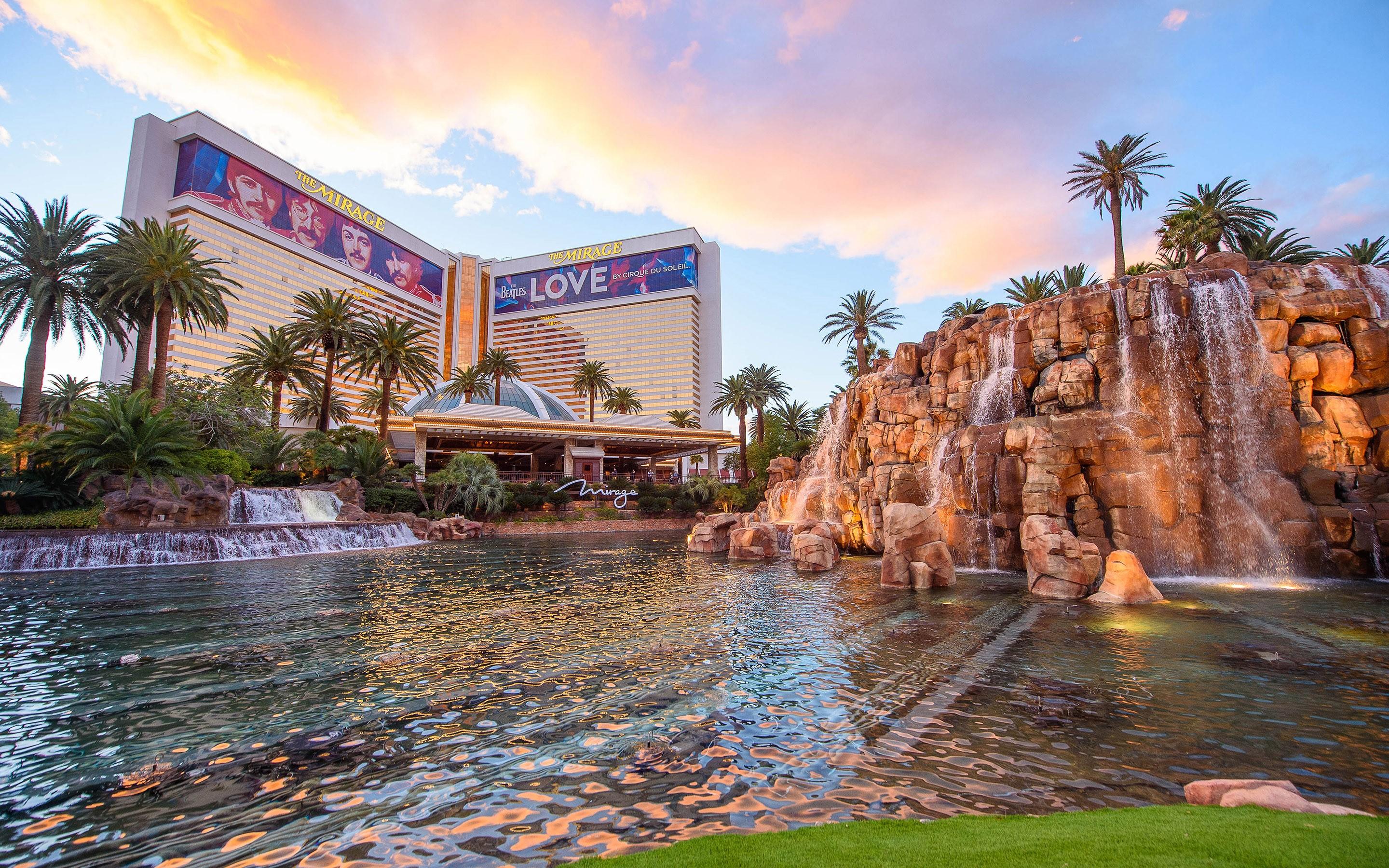 The Mirage Hotel Las Vegas Exterior photo